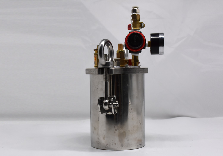 Heating stainless steel pressure barrel